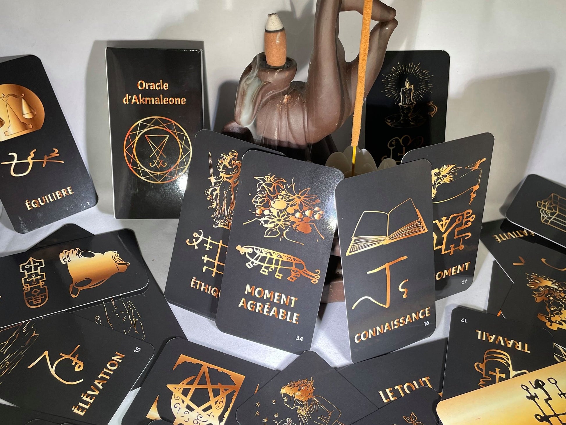 Oracle d'Akmaleone - Sigils & Shadows